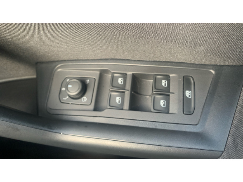 Volkswagen T-Roc 1.0 TSI Life 5dr Petrol Hatchback